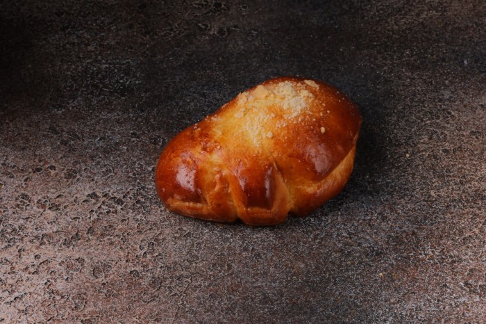 Булка с начинкой Т/Д Исмаила Атаева